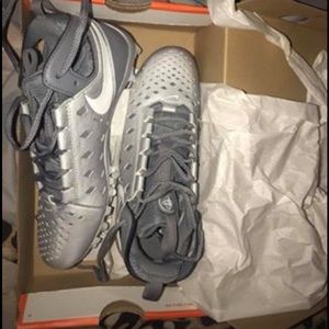 Lacrosse cleats NEVER WORN , Nike 5y